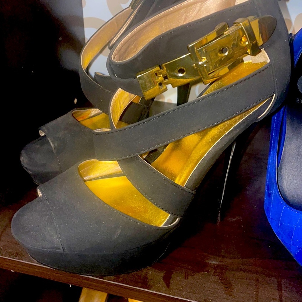 Black heel! WORN ONCE!